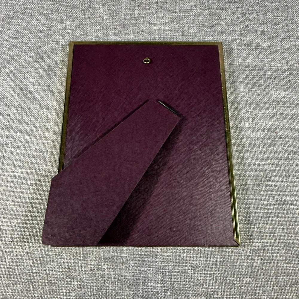VTG Decorel Gold Metal Photo Frame 8x10 Hollywood Regency Easel Back Non-Glare